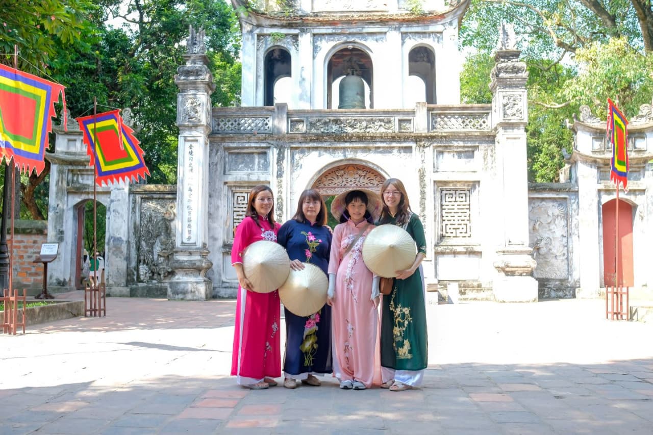 Hanoi Instagram Tour: Ceramic Mosaic Mural, Sword Lake, Long Bien Bridge - main image