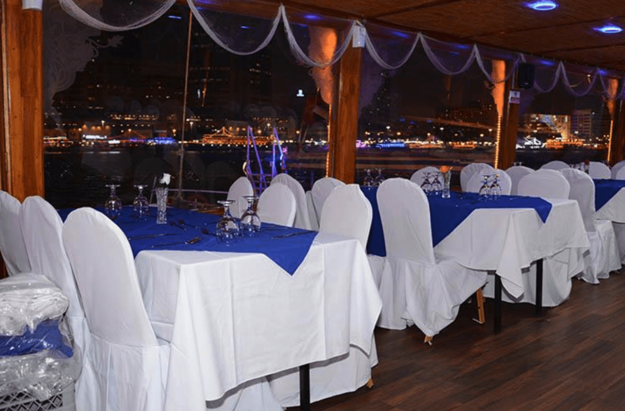 Crucero en dhow por Dubái con cena y entretenimiento en vivo - imagen 5