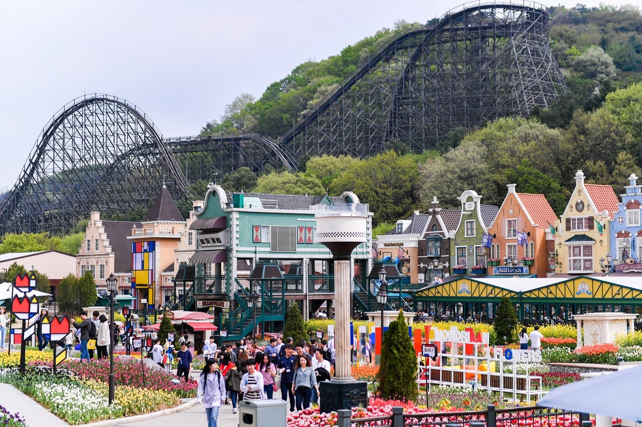 Everland Theme Park with Round Trip Transfers from Seoul - image 8