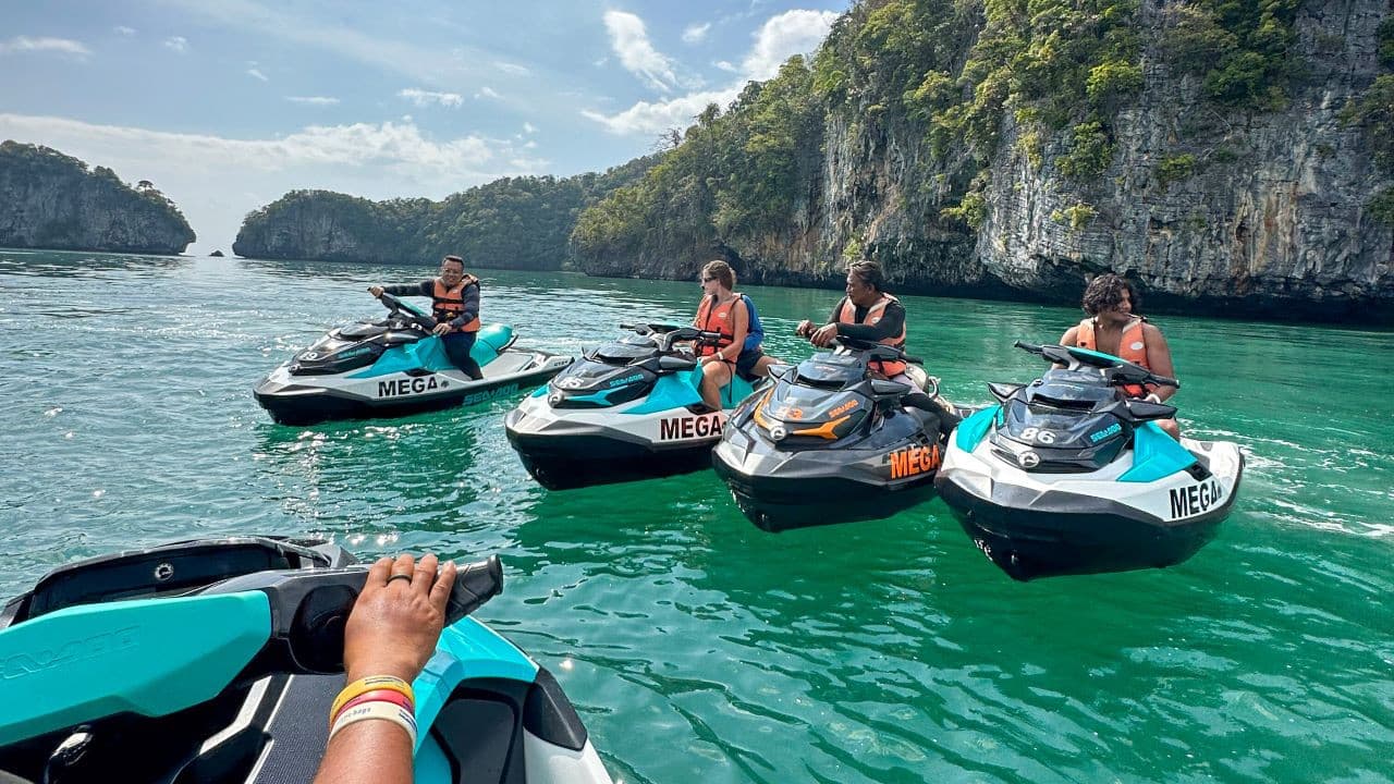 Tuba Island Discovery Tour by Jet Ski - main image
