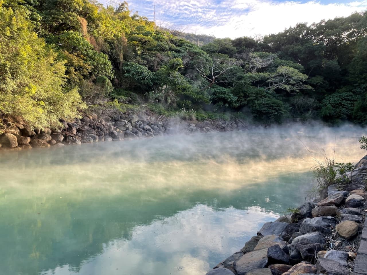 Yangmingshan National Park and Beitou Hot Spring Full-Day Tour from Taipei - main image