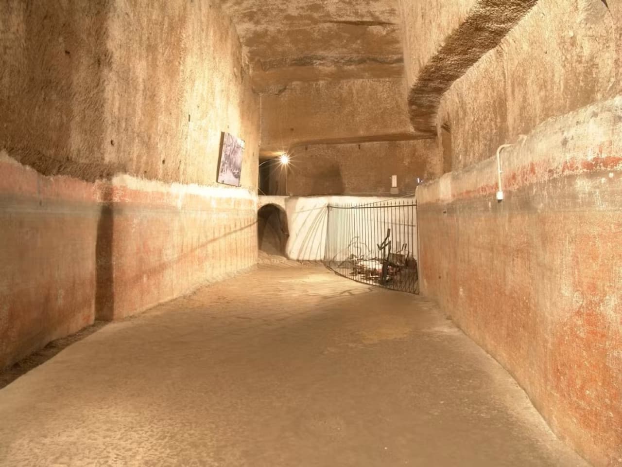 Naples Underground Guided Tour - image 7