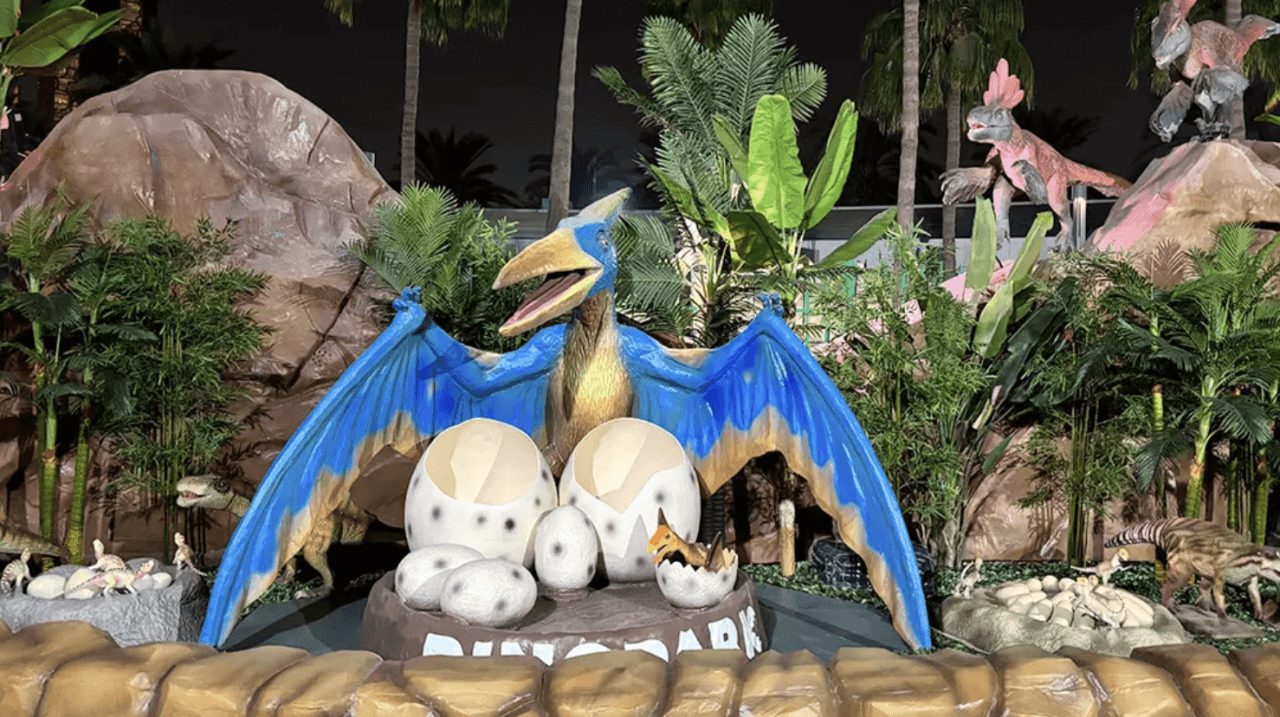 Dubai Garden Glow Ticket: Dinosaur Park and Fantasy Park - image 7