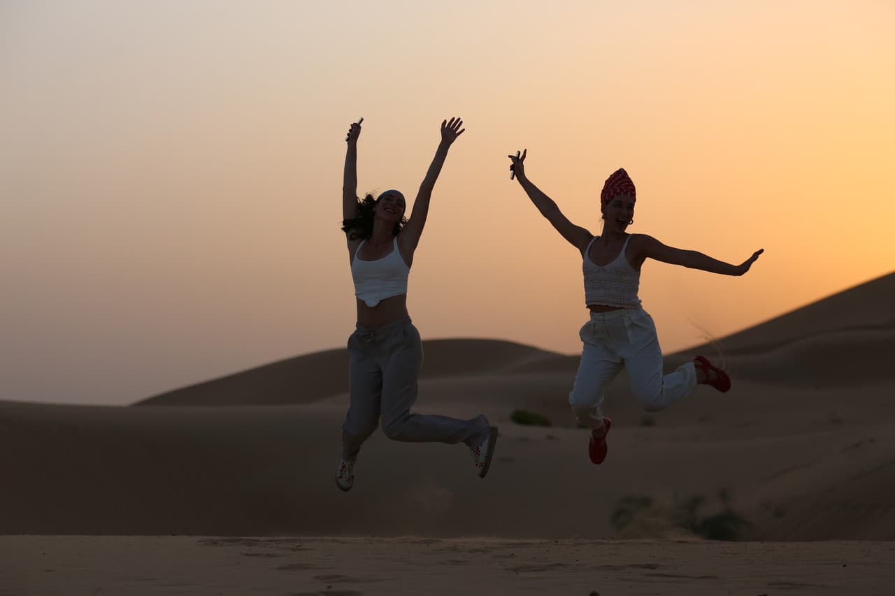 Premium Evening Desert Safari Tour from Dubai with BBQ Dinner - image 4