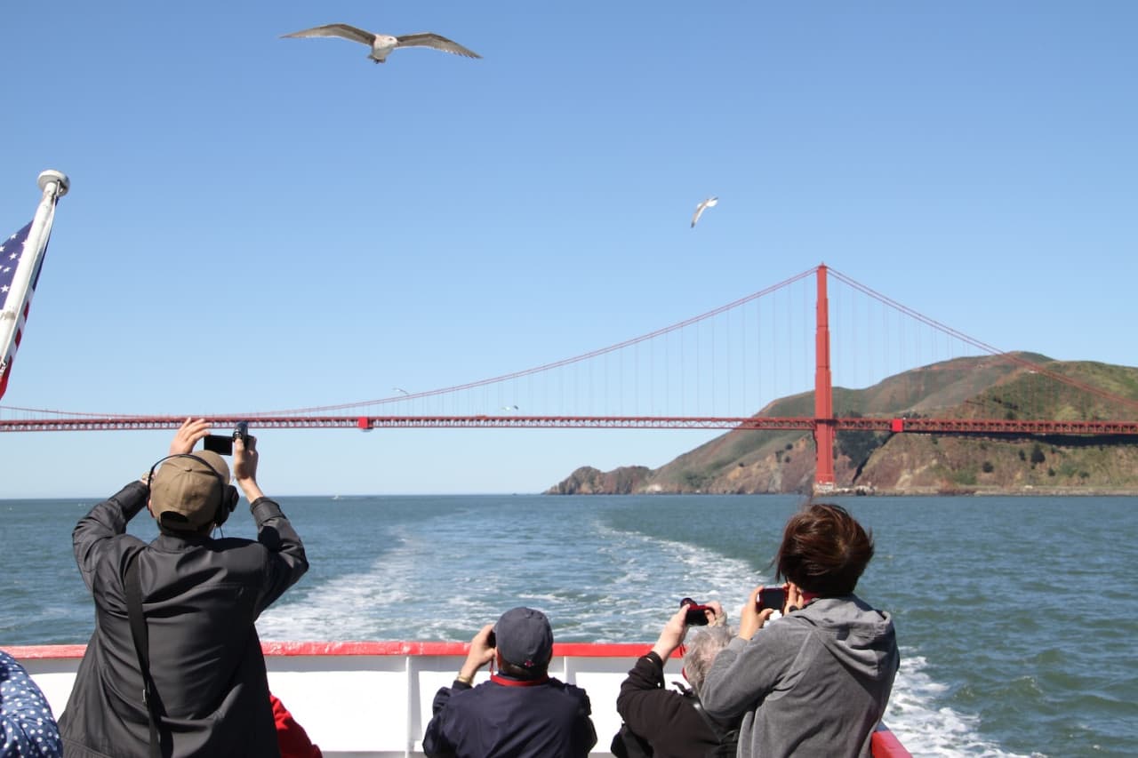 San Francisco Bay 1 Hour Golden Gate Sightseeing Boat Cruise by Red and White Fleet - image 3