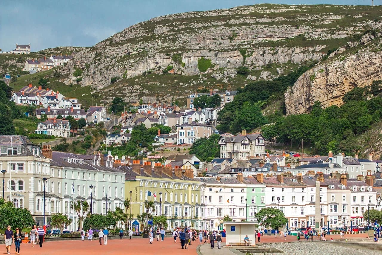 City Sightseeing Llandudno Hop-on Hop-off Bus Tour - image 5