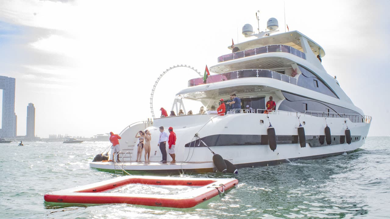 Dubai Marina Luxury Super Yacht Cruise - image 8