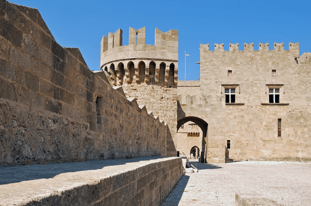 Palace of the Grand Master of the Knights of Rhodes - image 2