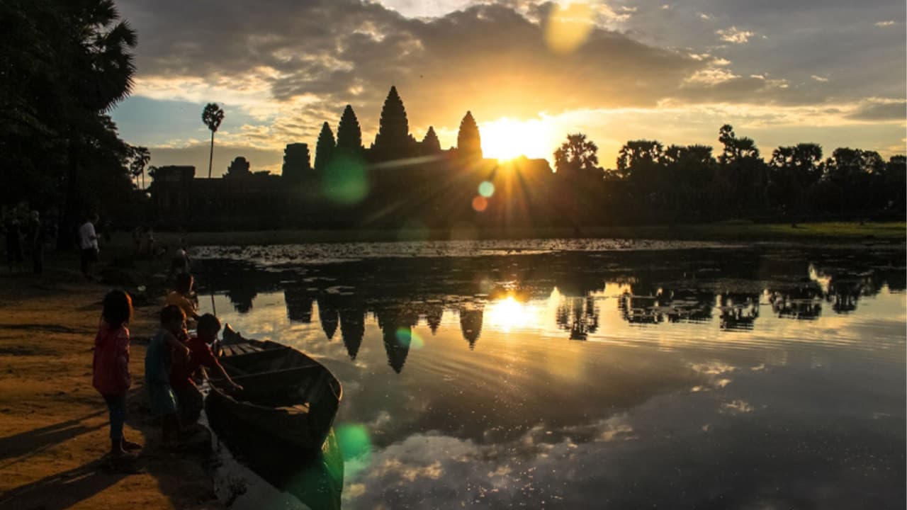 Angkor Cycling Tour - image 4