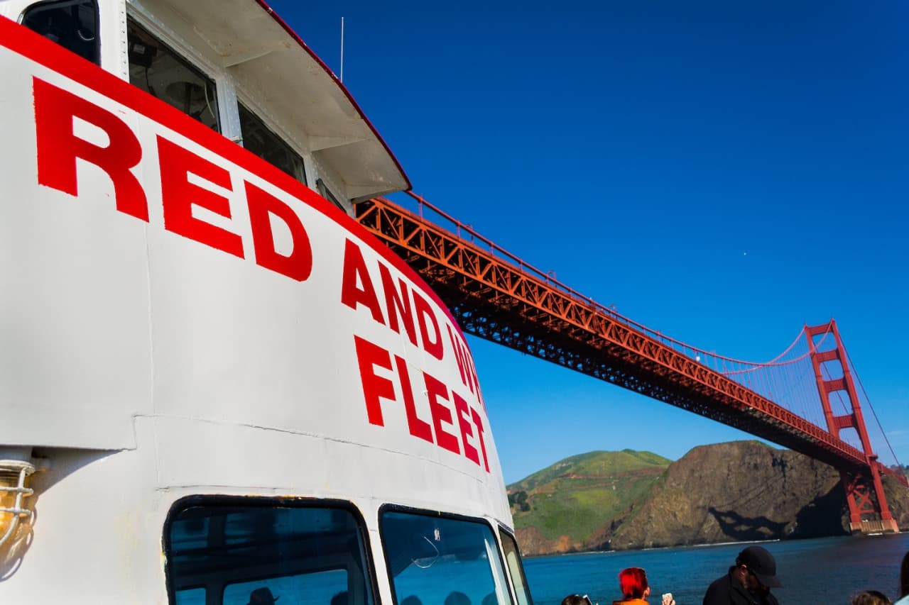 San Francisco Bay 1 Hour Golden Gate Sightseeing Boat Cruise by Red and White Fleet - imagen 15