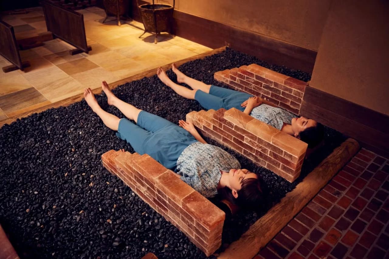 Tokyo Dome Natural Hot Spring Spa LaQua Ticket - image 5