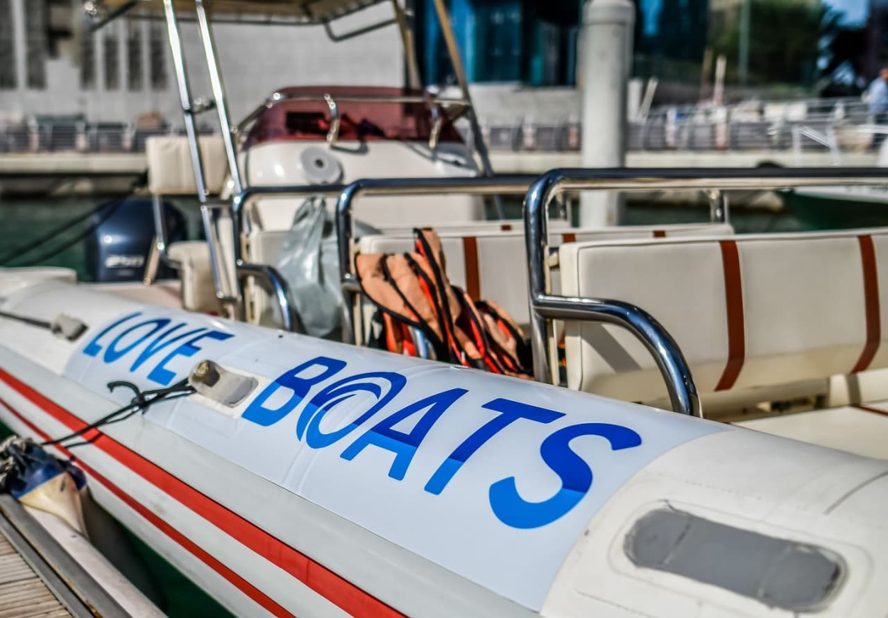 Love Boats - Dubai Marina Guided Sightseeing Boat Tour - image 2