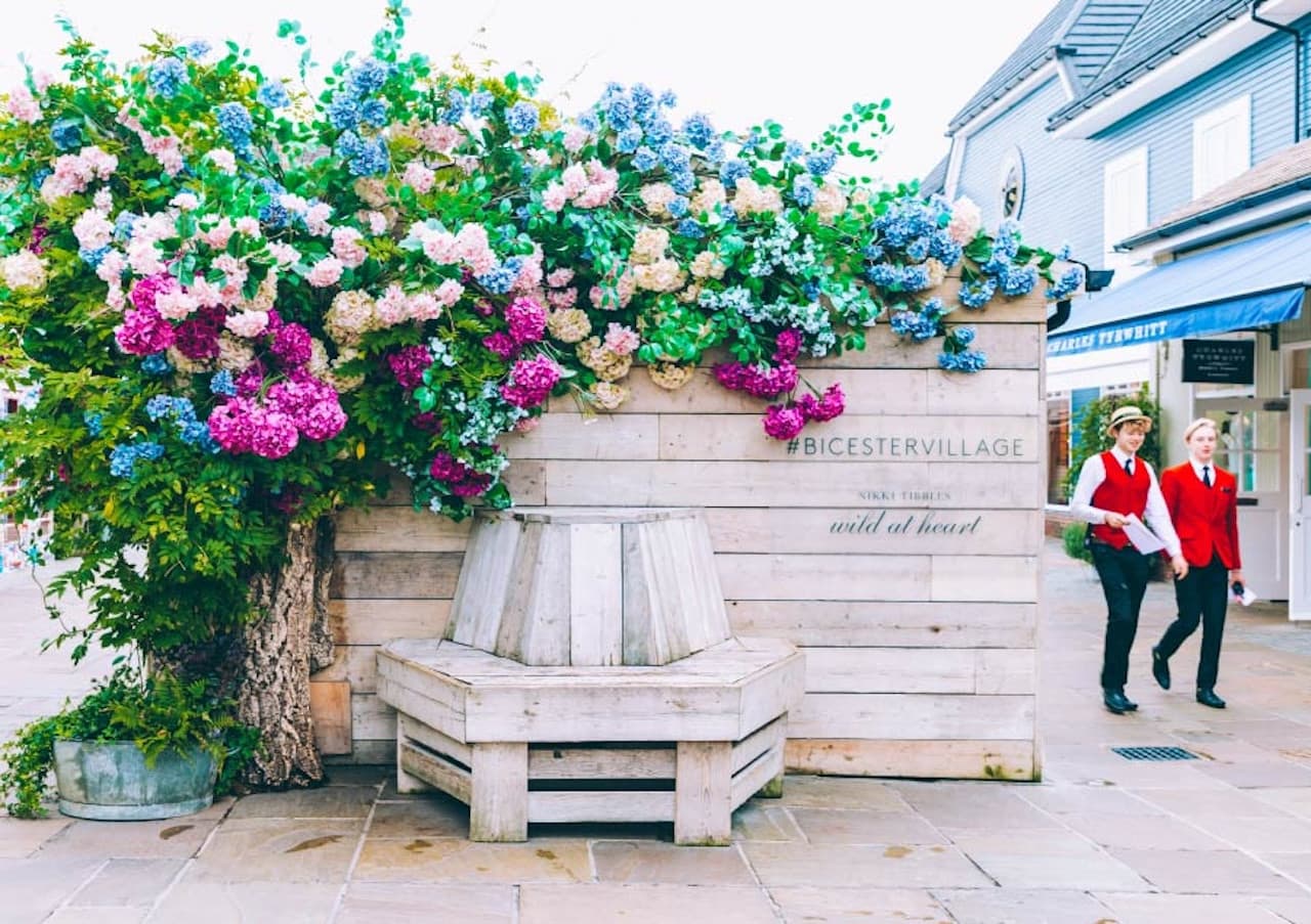 Bicester Village Shopping with Round Trip Rail Transfers from London - imagen 5