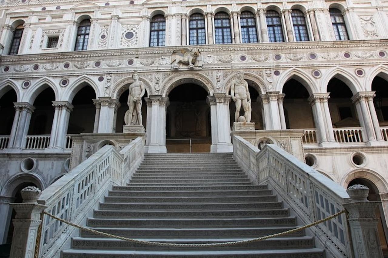 St. Mark's Basilica and Doge's Palace Skip-the-Line Guided Tour - image 6