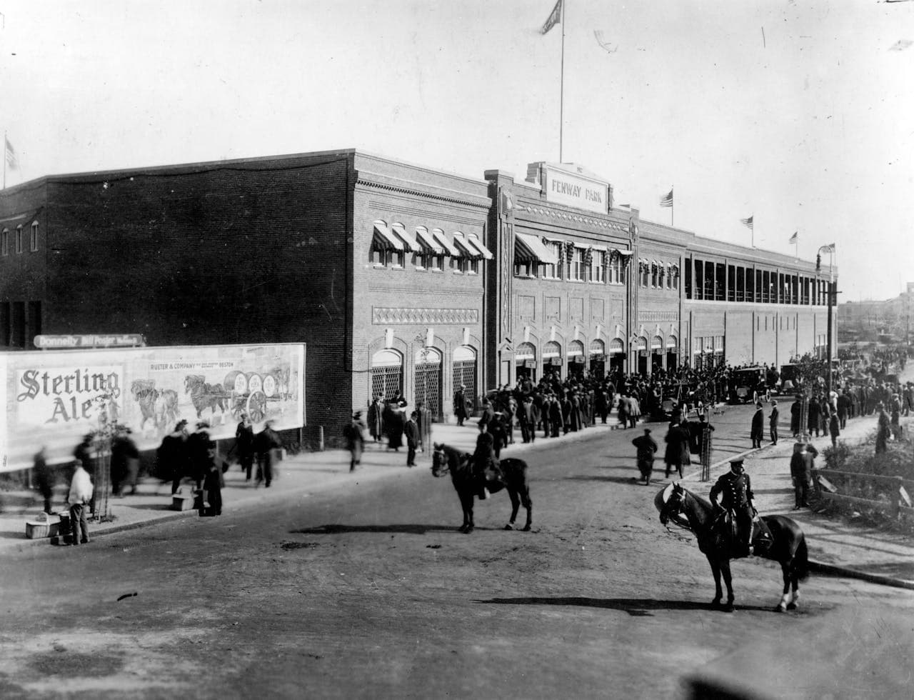 Fenway Park walking tour in Boston - image 6