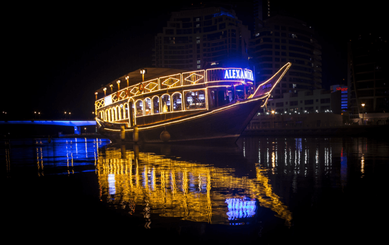 Alexandra Dhow Dinner Cruise in Dubai Marina - image 6