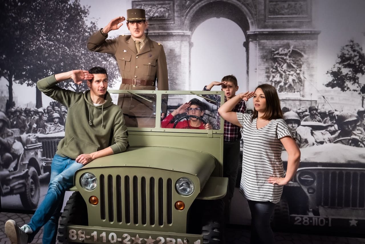 Grévin Wax Museum - image 8