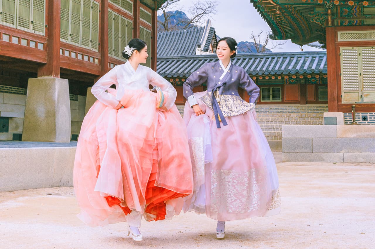 Hanbok Experience at Hanboknam Gyeongbokgung Store - 대표 이미지