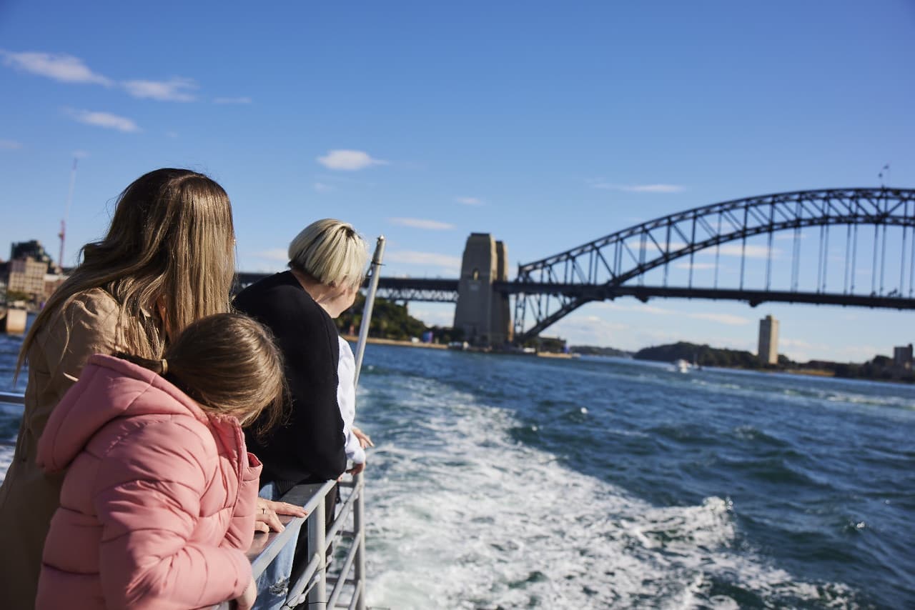 Sydney Harbour Sightseeing Cruise aboard Sydney Princess Cruises - image 3