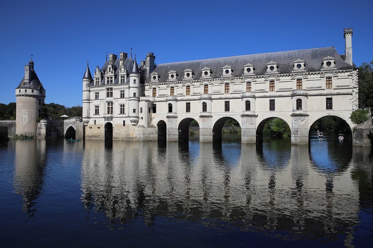 Loire Valley Tour from Paris: Chambord, Chenonceau, and Cheverny Castles - imagen 2
