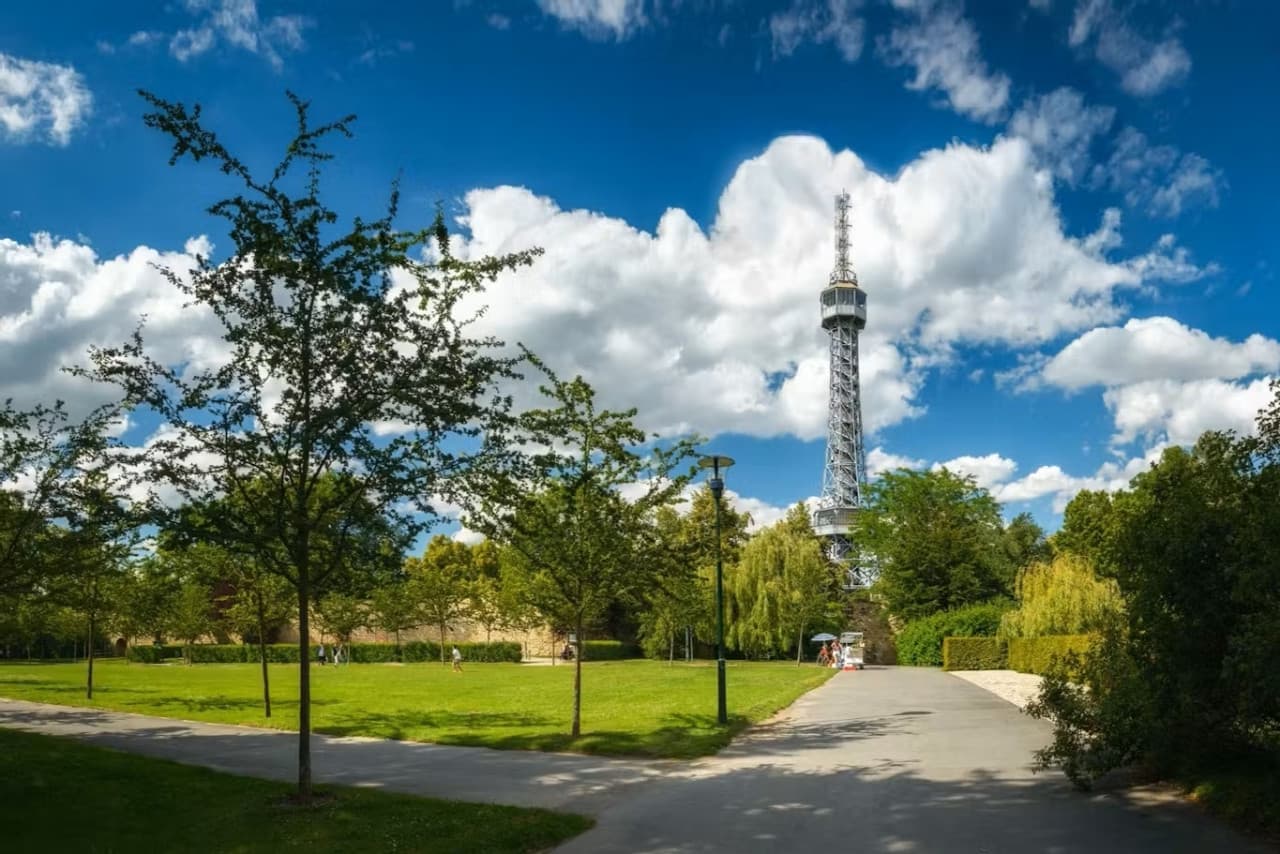 Petřín Tower & Mirror Maze Ticket - image 4