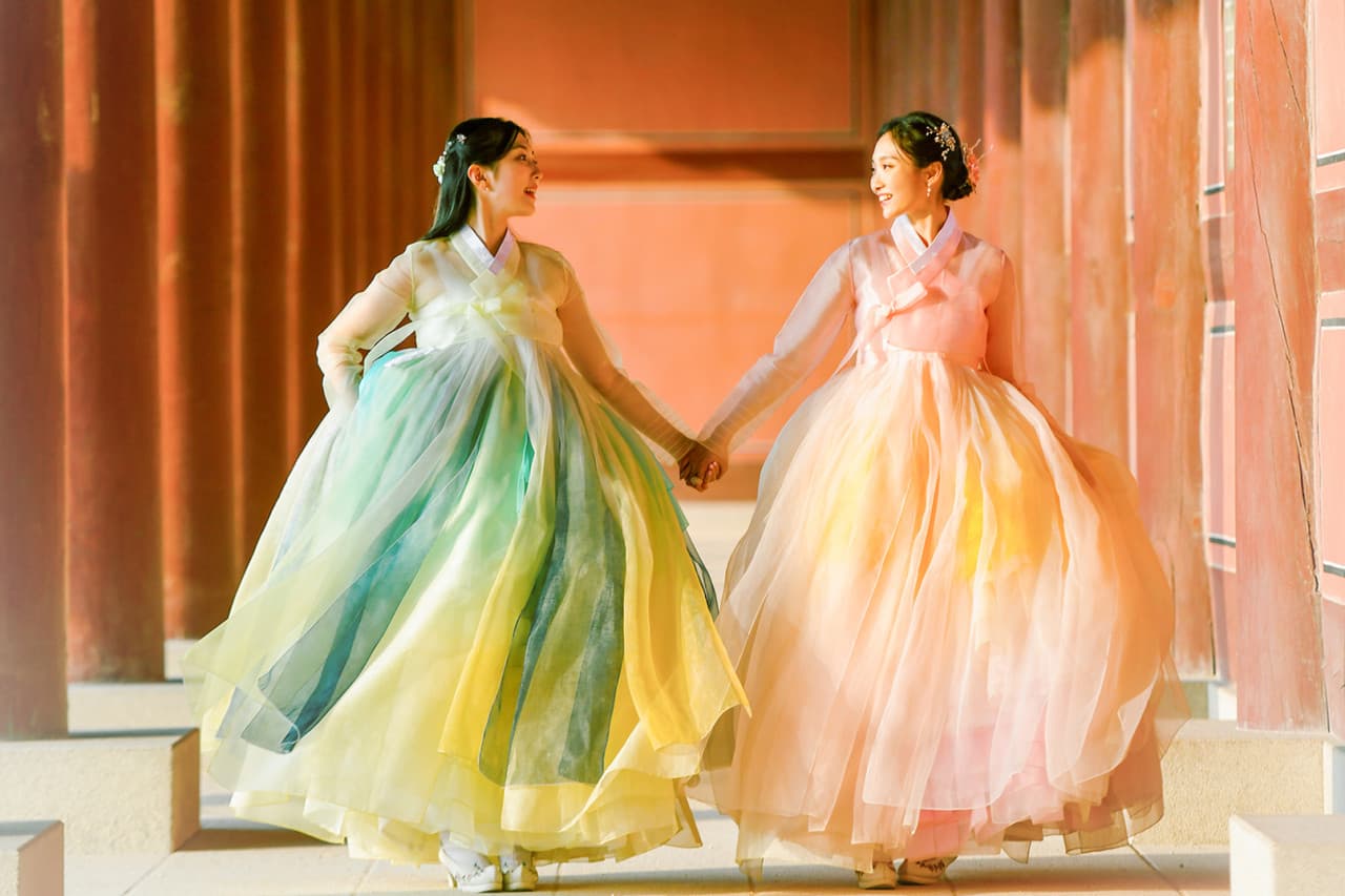 Hanbok Experience at Hanboknam Gyeongbokgung Store - 이미지 2