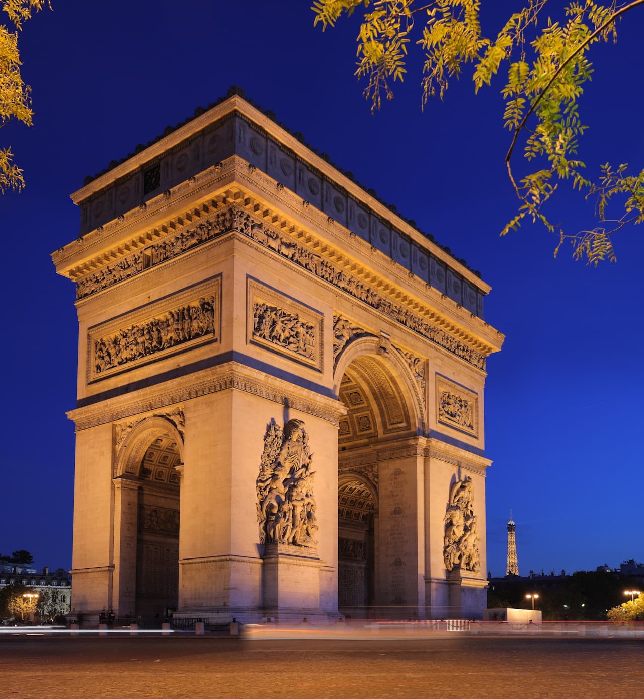 Arc de Triomphe Ticket: Admission + Rooftop Access - image 8