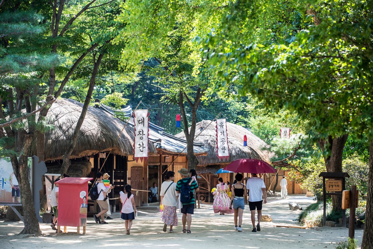 Korean Folk Village and Suwon Hwaseong Fortress Full-Day Tour from Seoul - 이미지 5