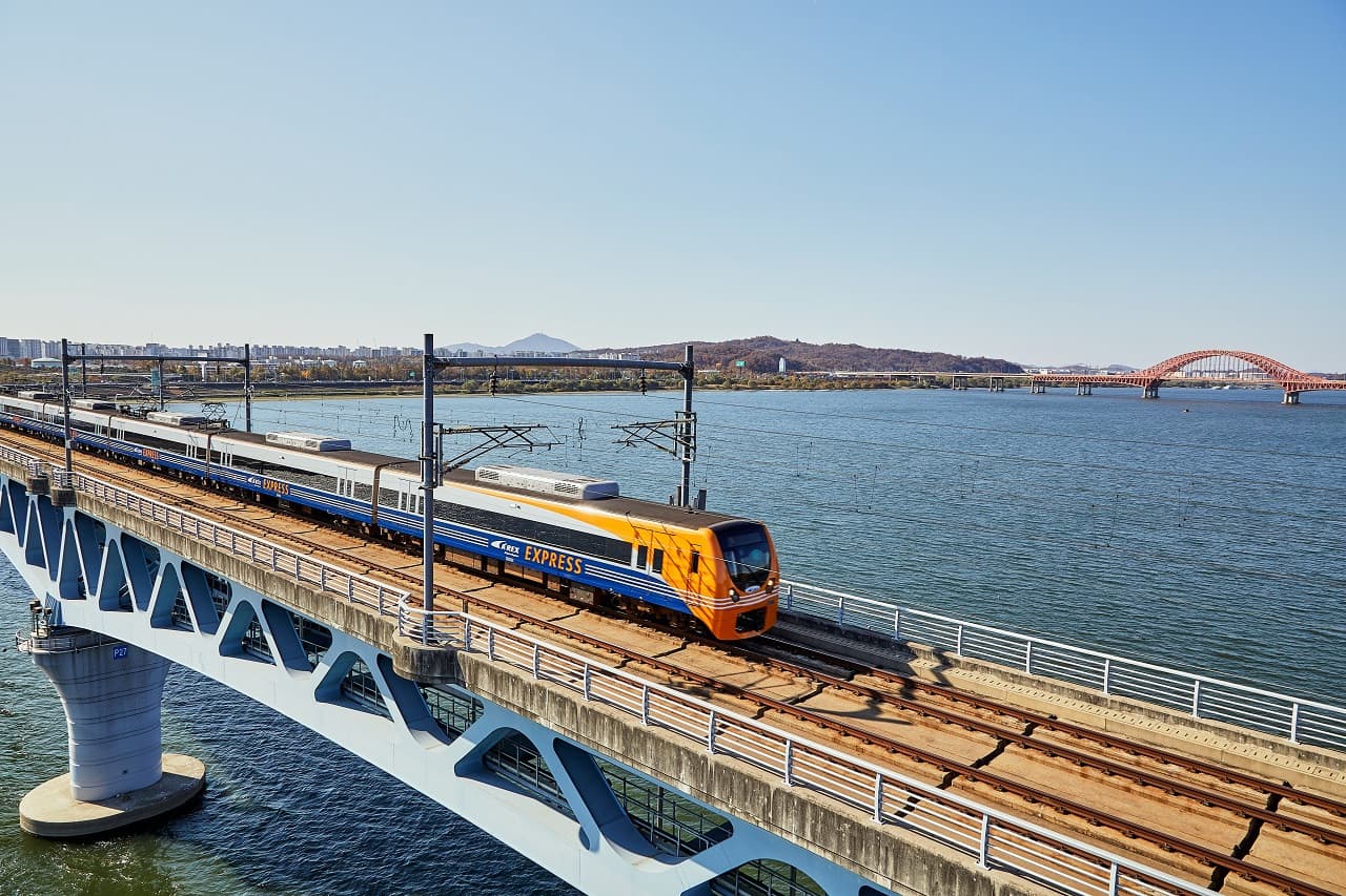 COMBO: AREX Incheon Airport Express Train + N Seoul Tower Observatory - 대표 이미지