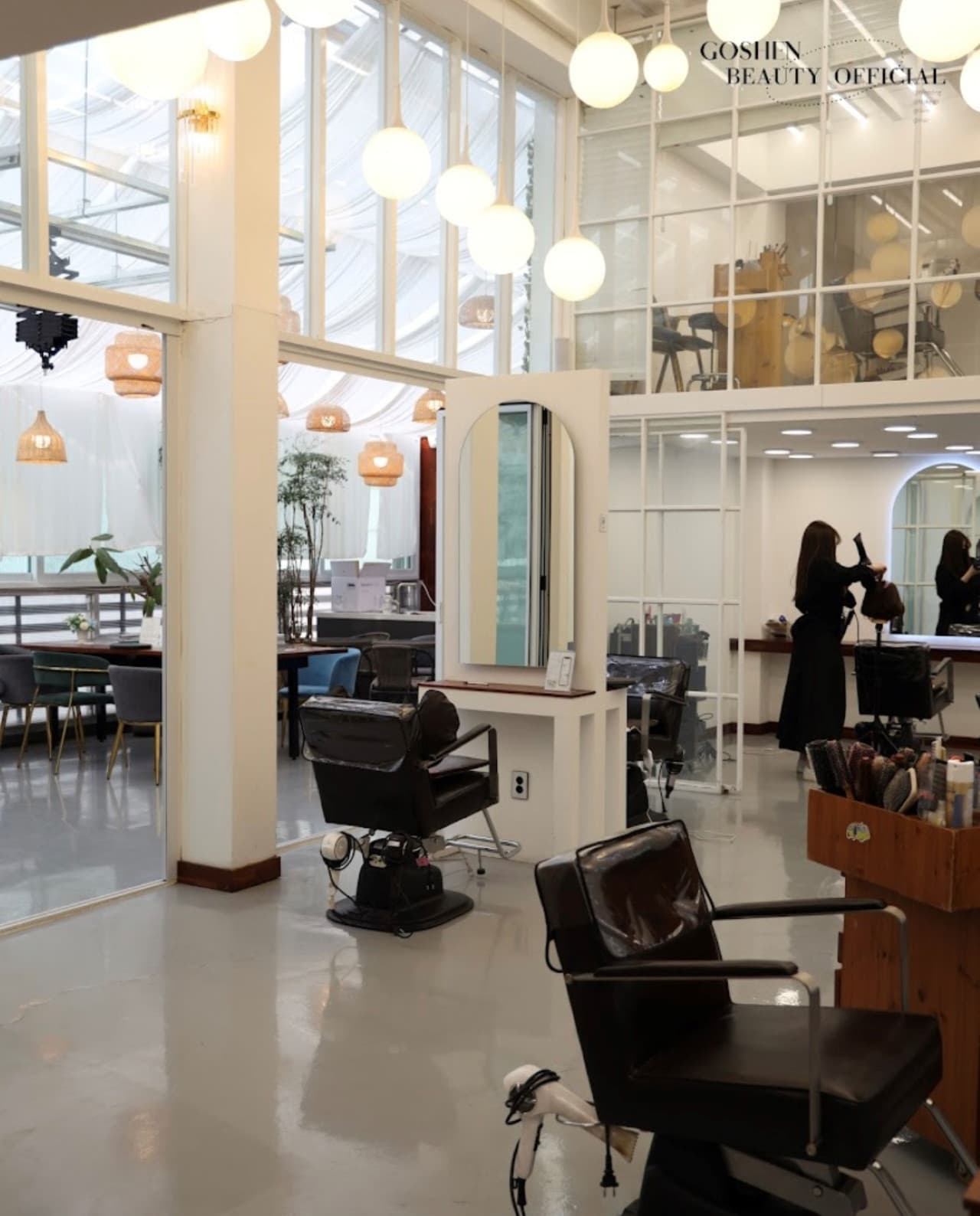 Korean Celebrity Salon Experience: Beauty Make-up and Hair Styling - image 9
