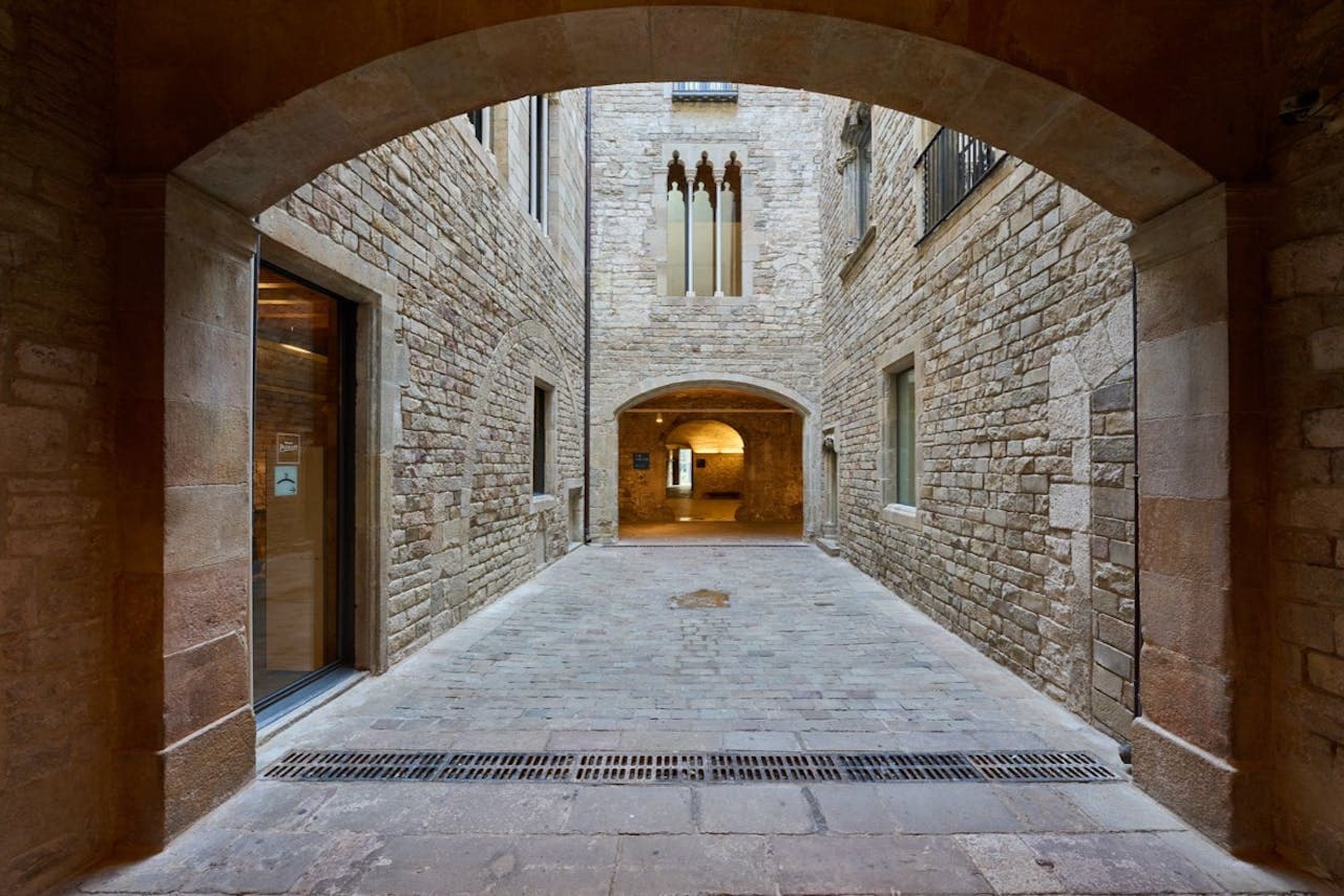 Picasso Museum: Skip The Line Ticket + Guided Tour - image 5