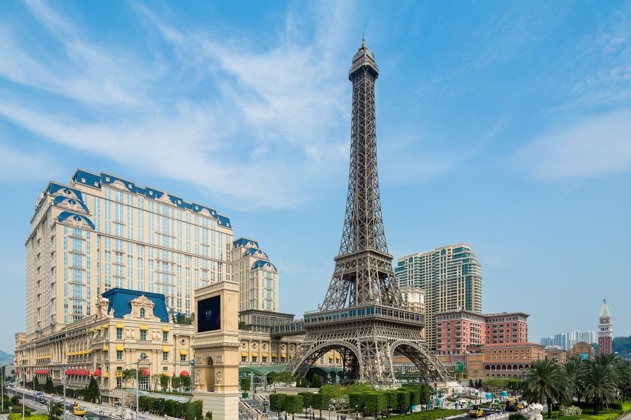 The Parisian Macao Eiffel Tower Observation Deck - image 5