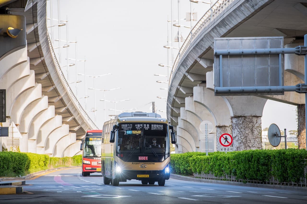 Airport Limousine Bus Transfers from Incheon International Airport to Seoul - image 2