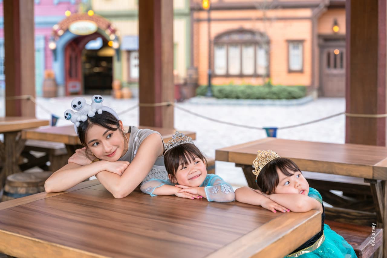 Hong Kong Disneyland Disney Premier Access Ticket - image 23