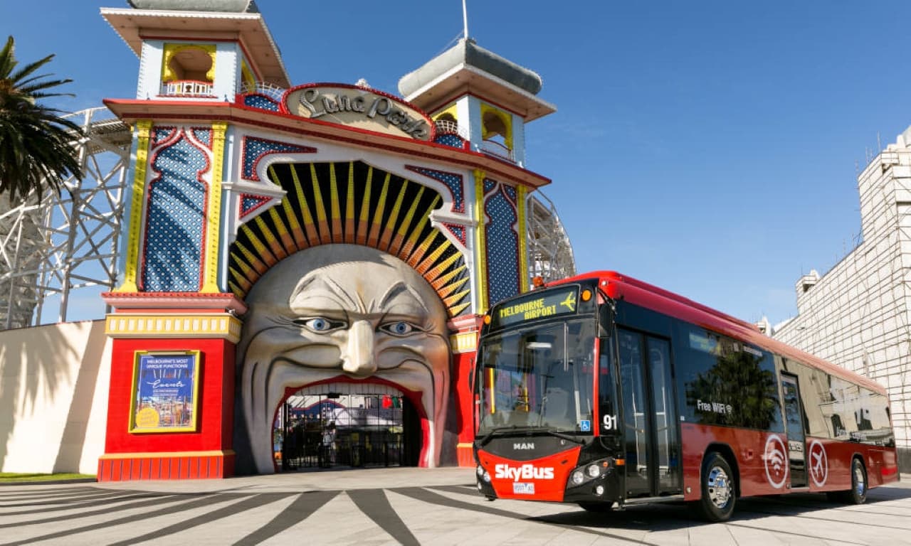 SkyBus Melbourne City Express Airport Transfer - image 6