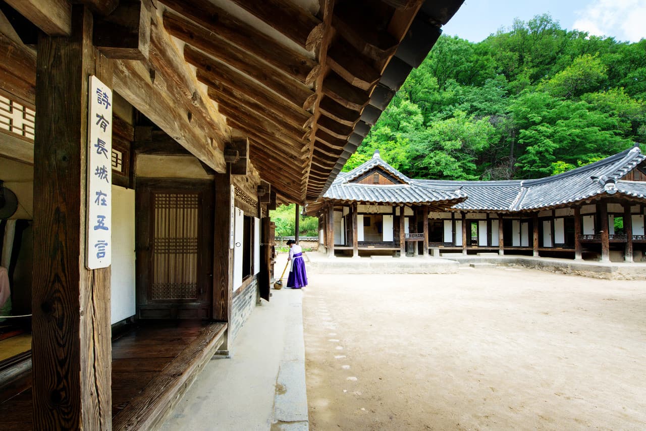 Korean Folk Village and Suwon Hwaseong Fortress Full-Day Tour from Seoul - 이미지 3