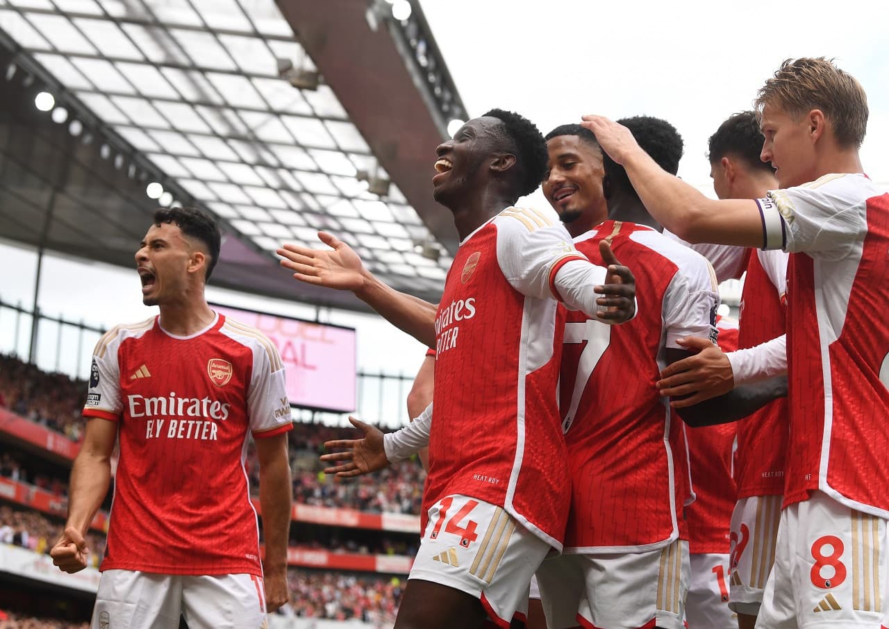 Premier League Football - Arsenal FC Match Ticket at Emirates Stadium - image 3
