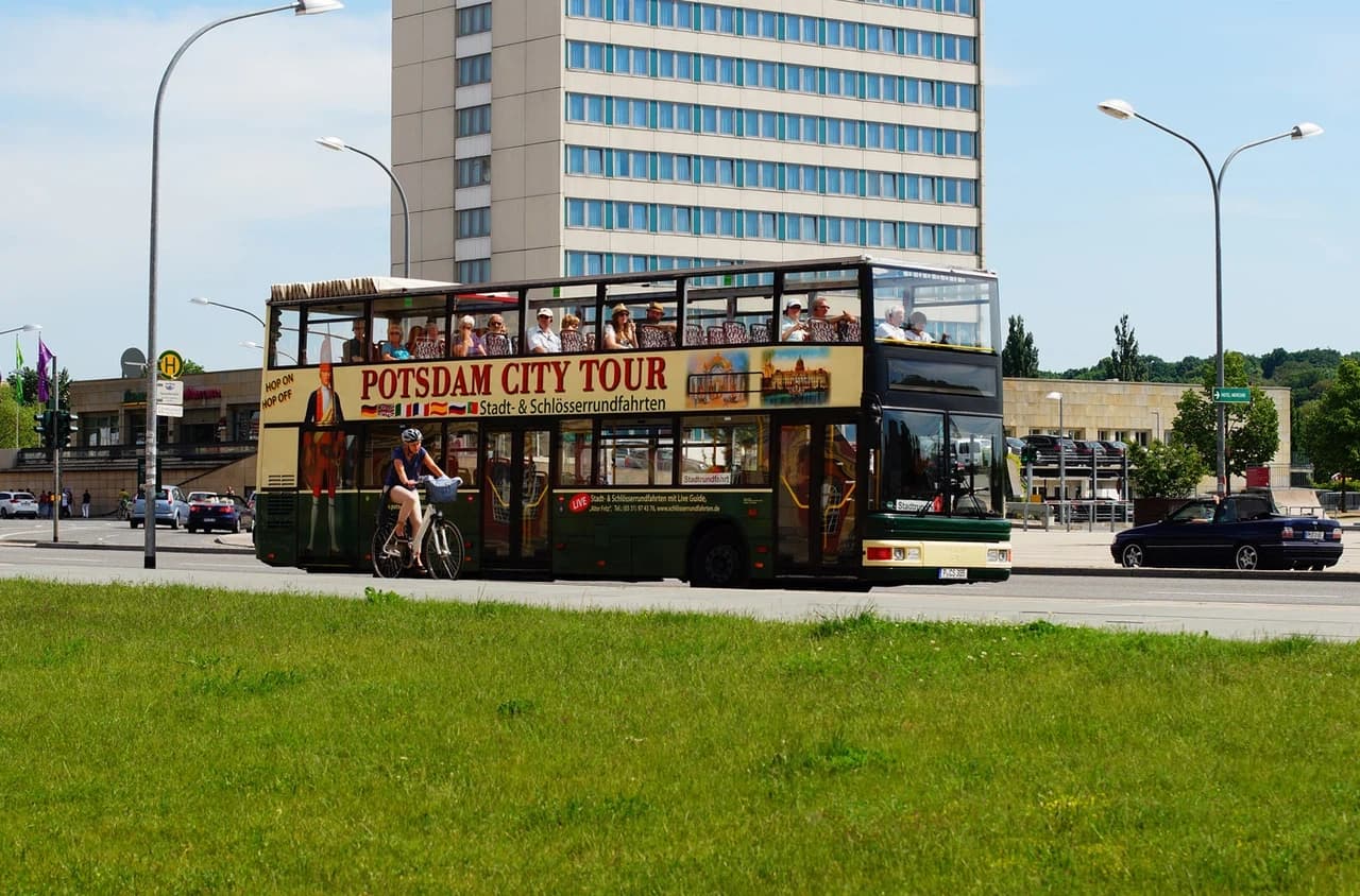 City Sightseeing Potsdam Hop-on Hop-off Bus Tour - imagen 2