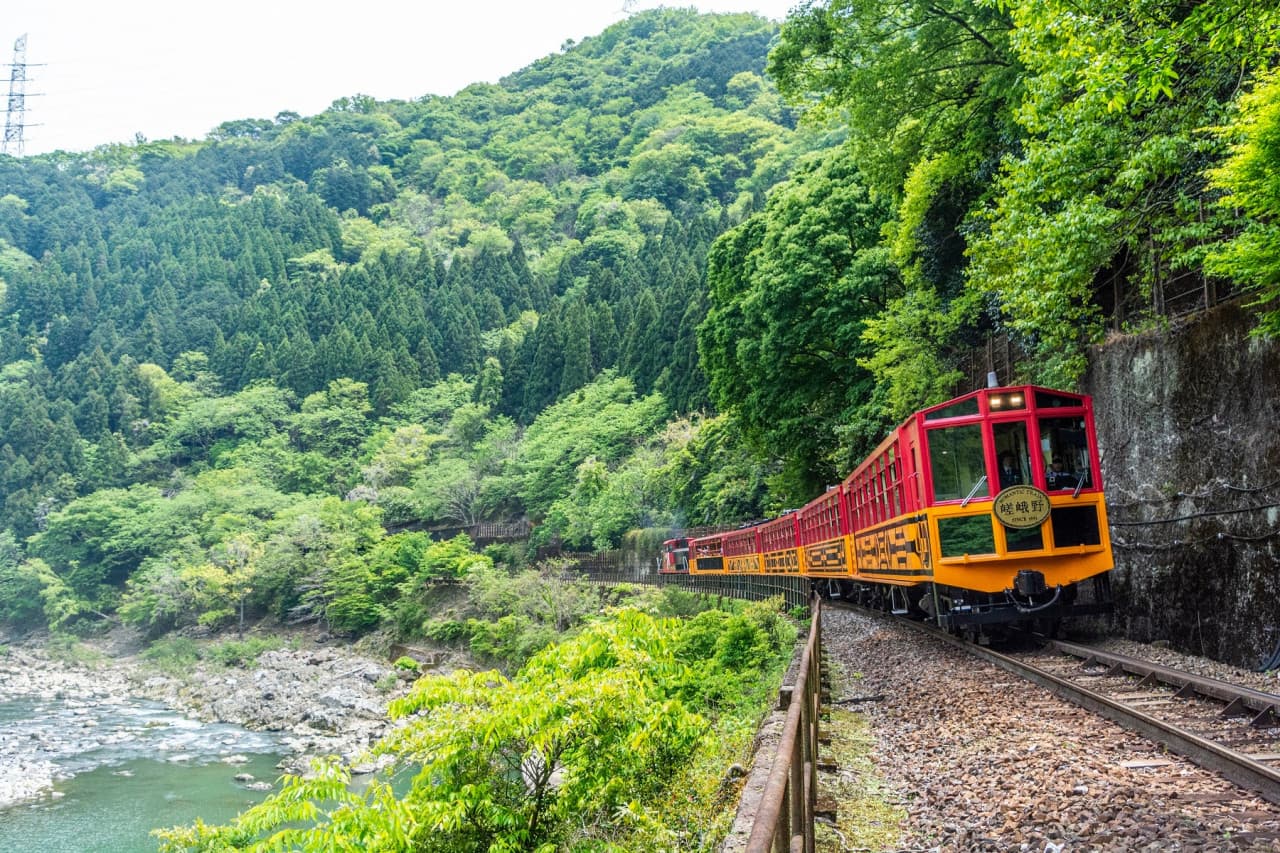Sagano Romantic Train - image 2