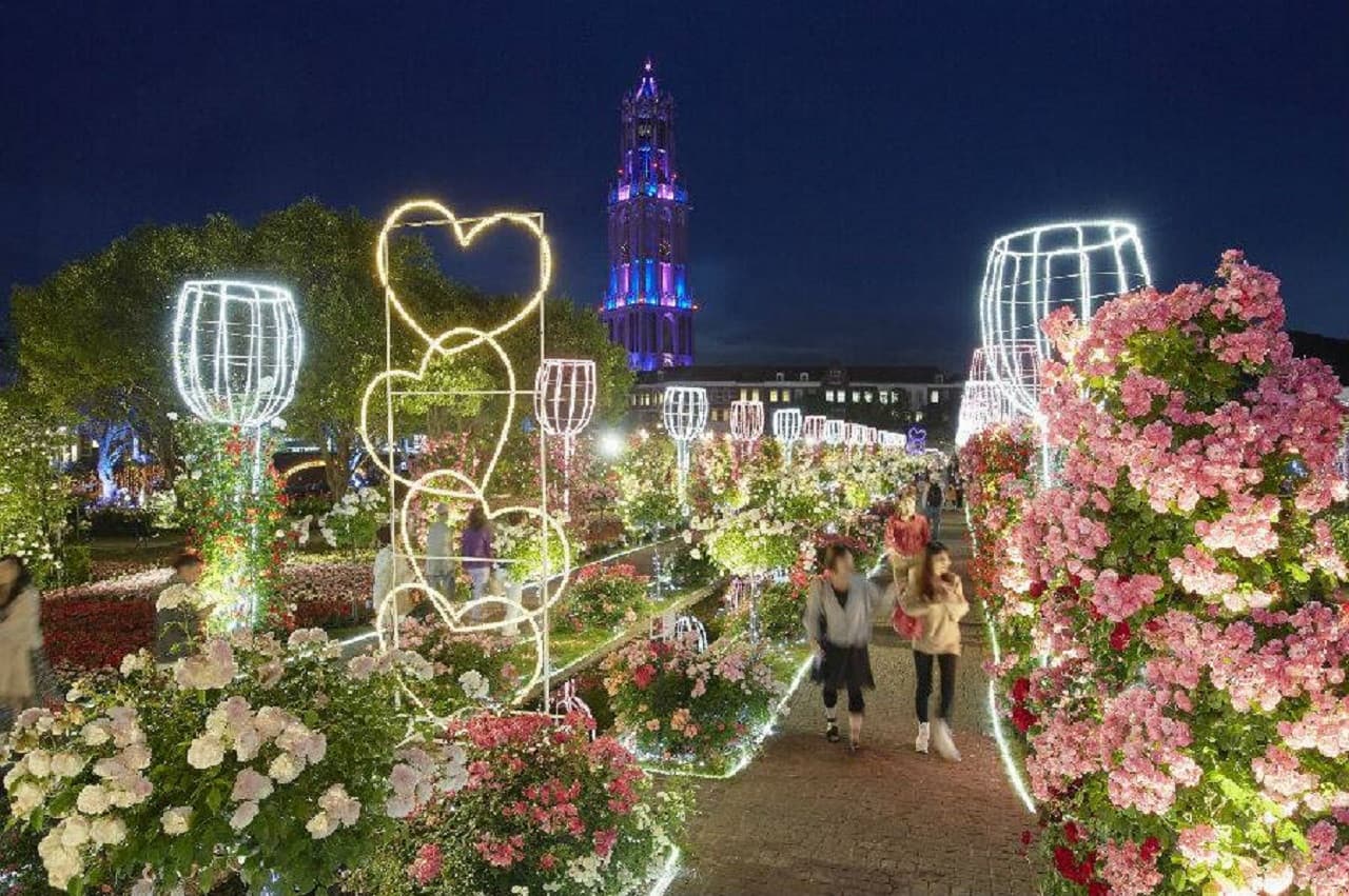 Huis Ten Bosch Theme Park - image 16