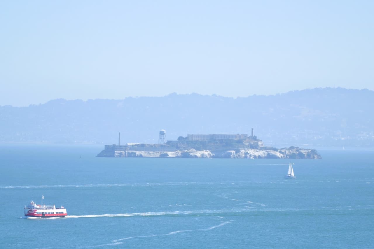 San Francisco Bay 1 Hour Golden Gate Sightseeing Boat Cruise by Red and White Fleet - image 8