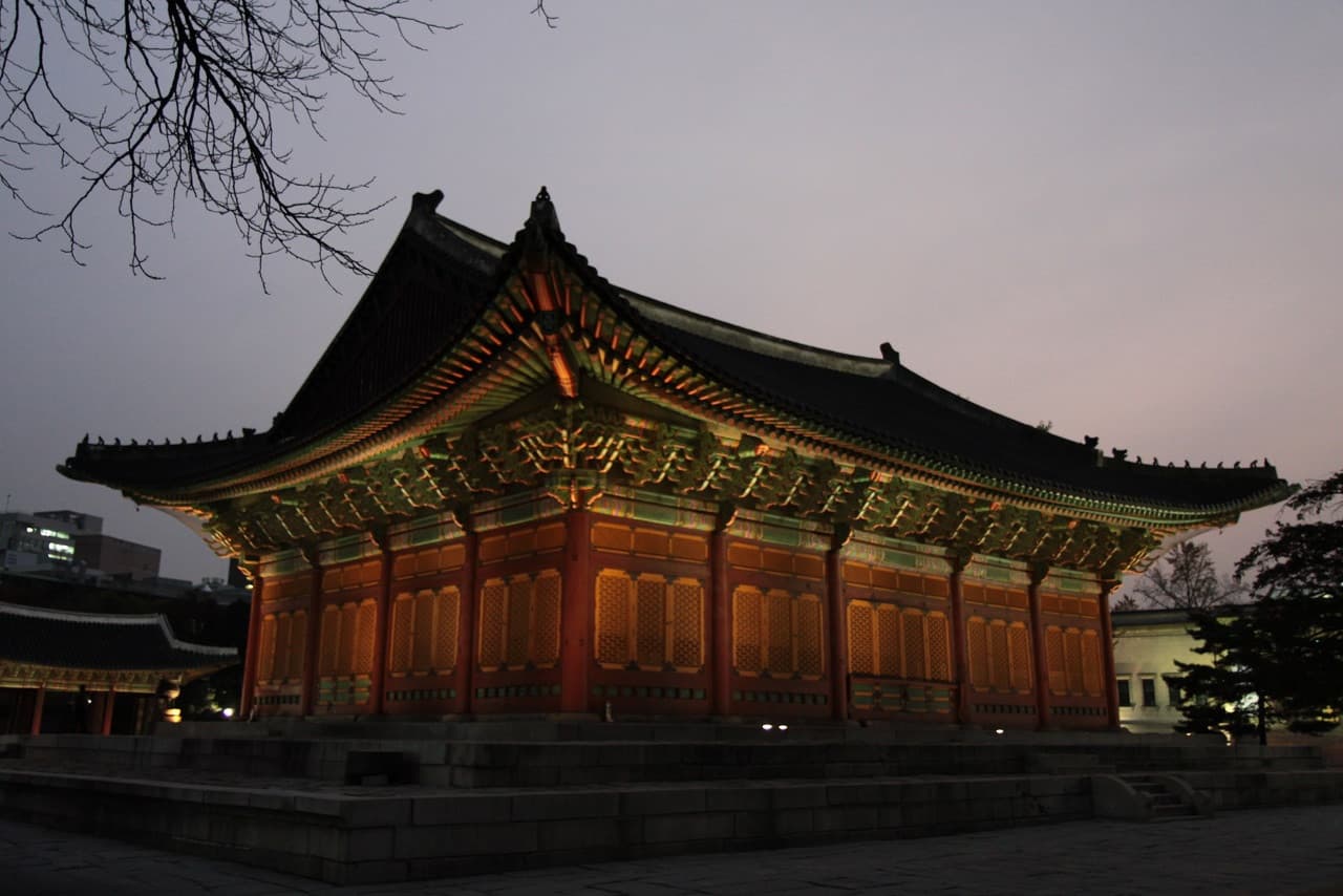 Dongdaemun Hop-on Hop-off Bus Tour by Yellow Balloon City Bus - image 11