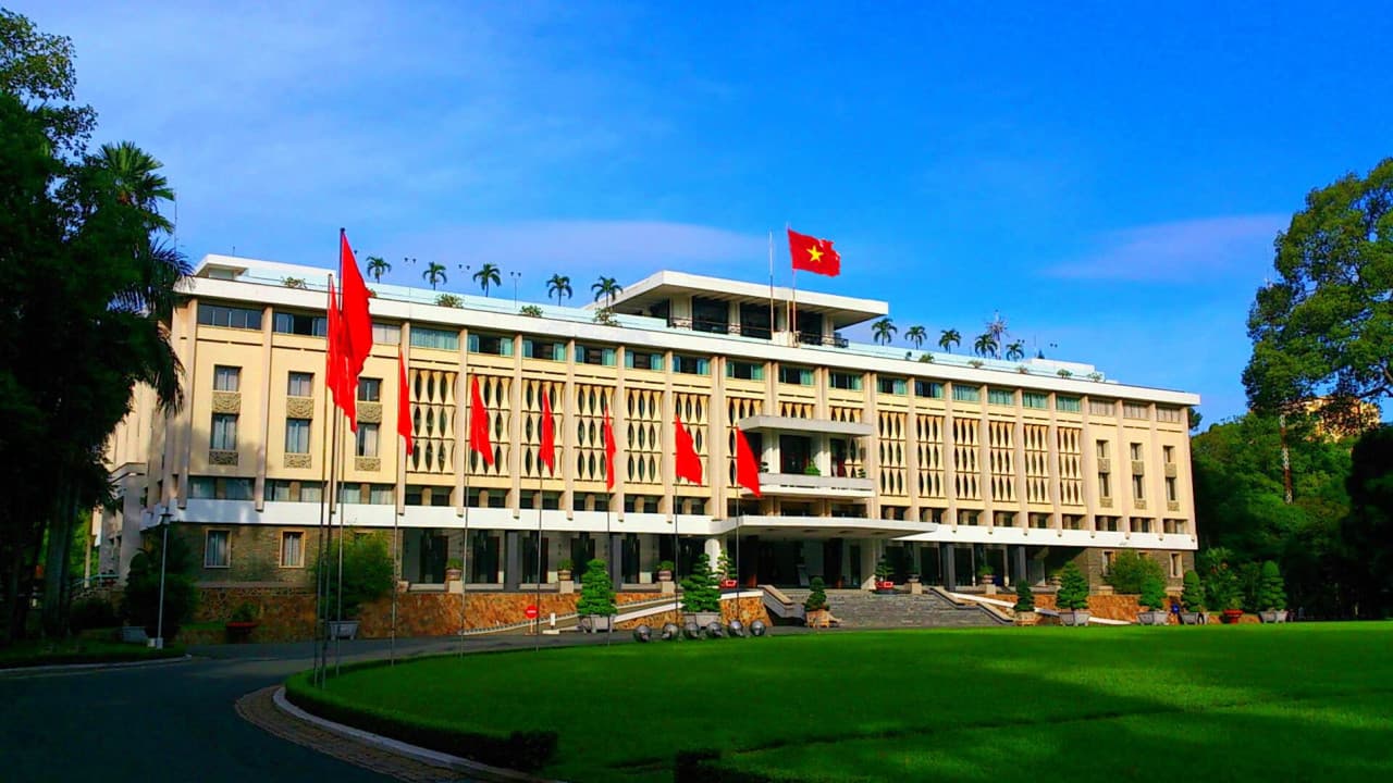 Ho Chi Minh Half-Day City Tour: Independence Palace, Notre Dame Cathedral, Thien Hau Pagoda - main image