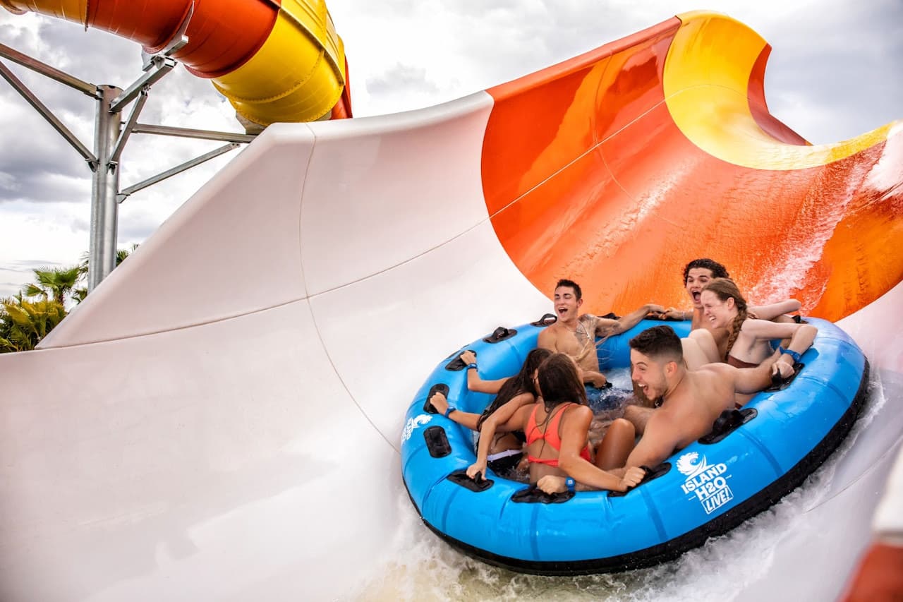 Island H2O Water Park - image 5