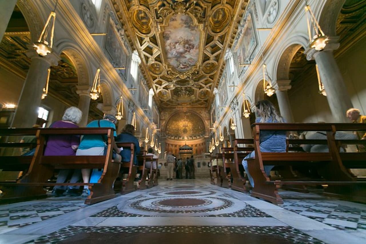 Rome Underground Tour: Capuchin Crypts, Christian Catacombs, Basilica of San Martino ai Monti - image 8