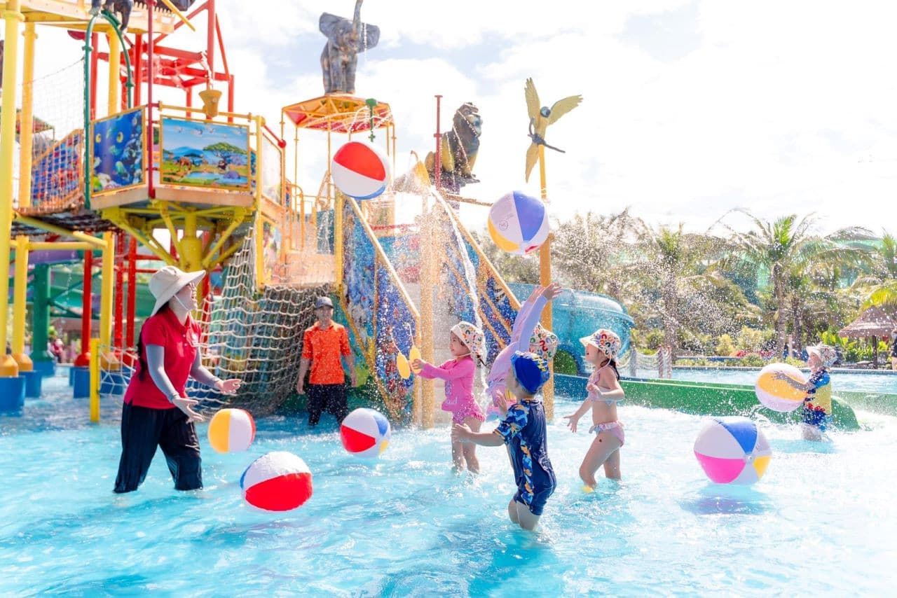 VinWonders Hanoi Water Park Ticket - image 5