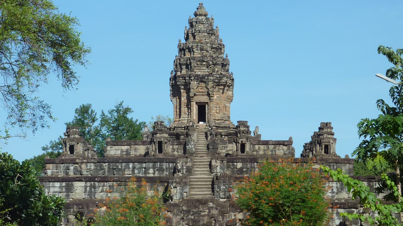 Roluos Temples and Kampong Phluk Floating Village Tour - image 3
