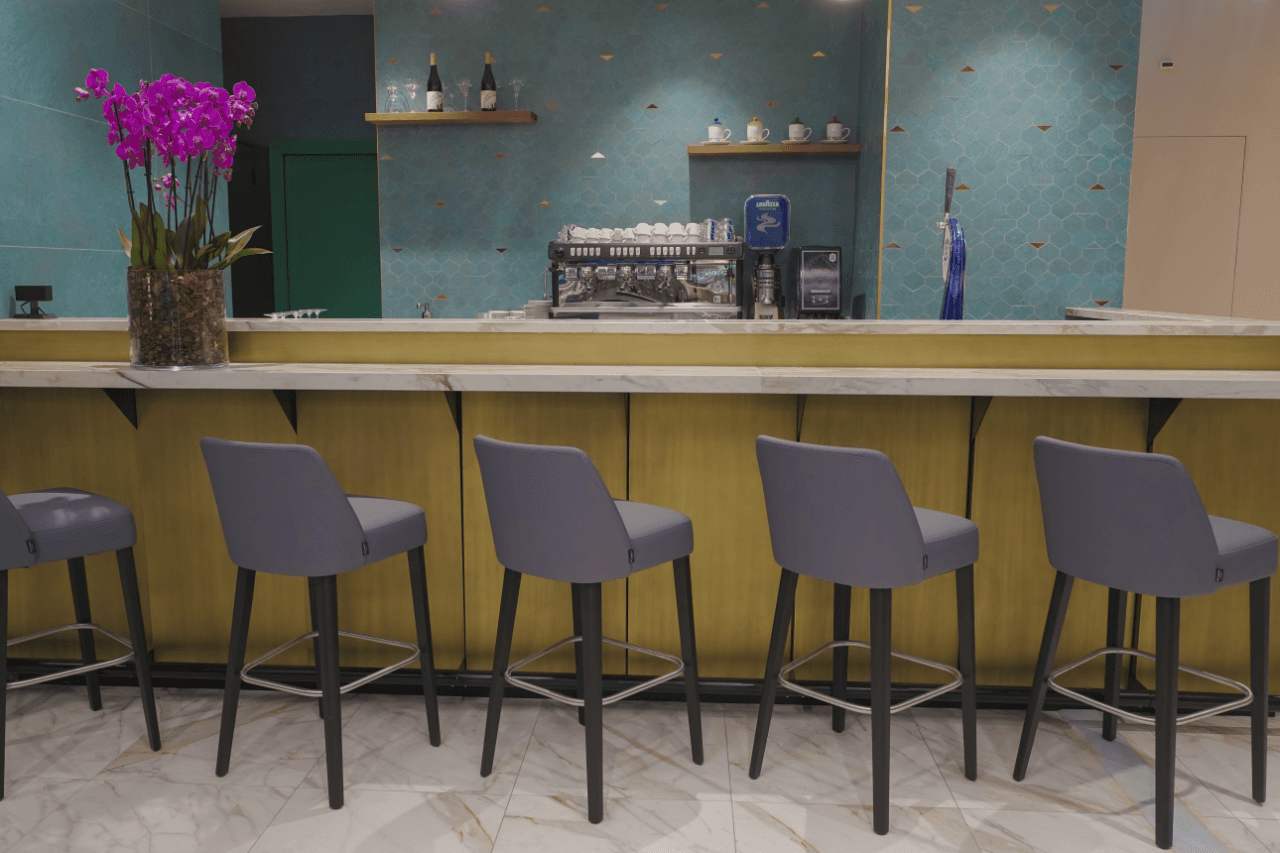 Plaza Premium Lounge - Leonardo da Vinci-Fiumicino Airport Terminal 1 - image 2