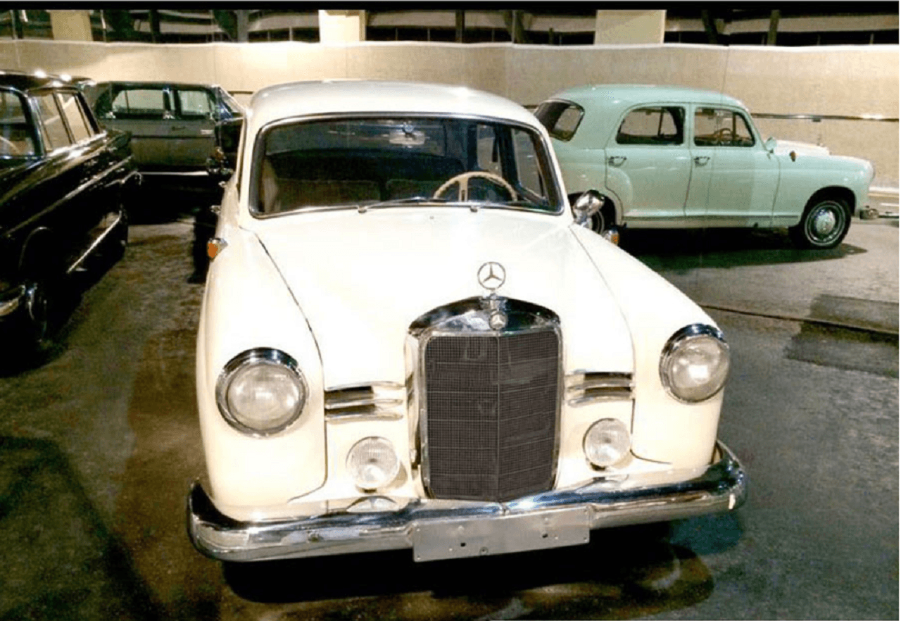 Emirates National Auto Museum - image 10