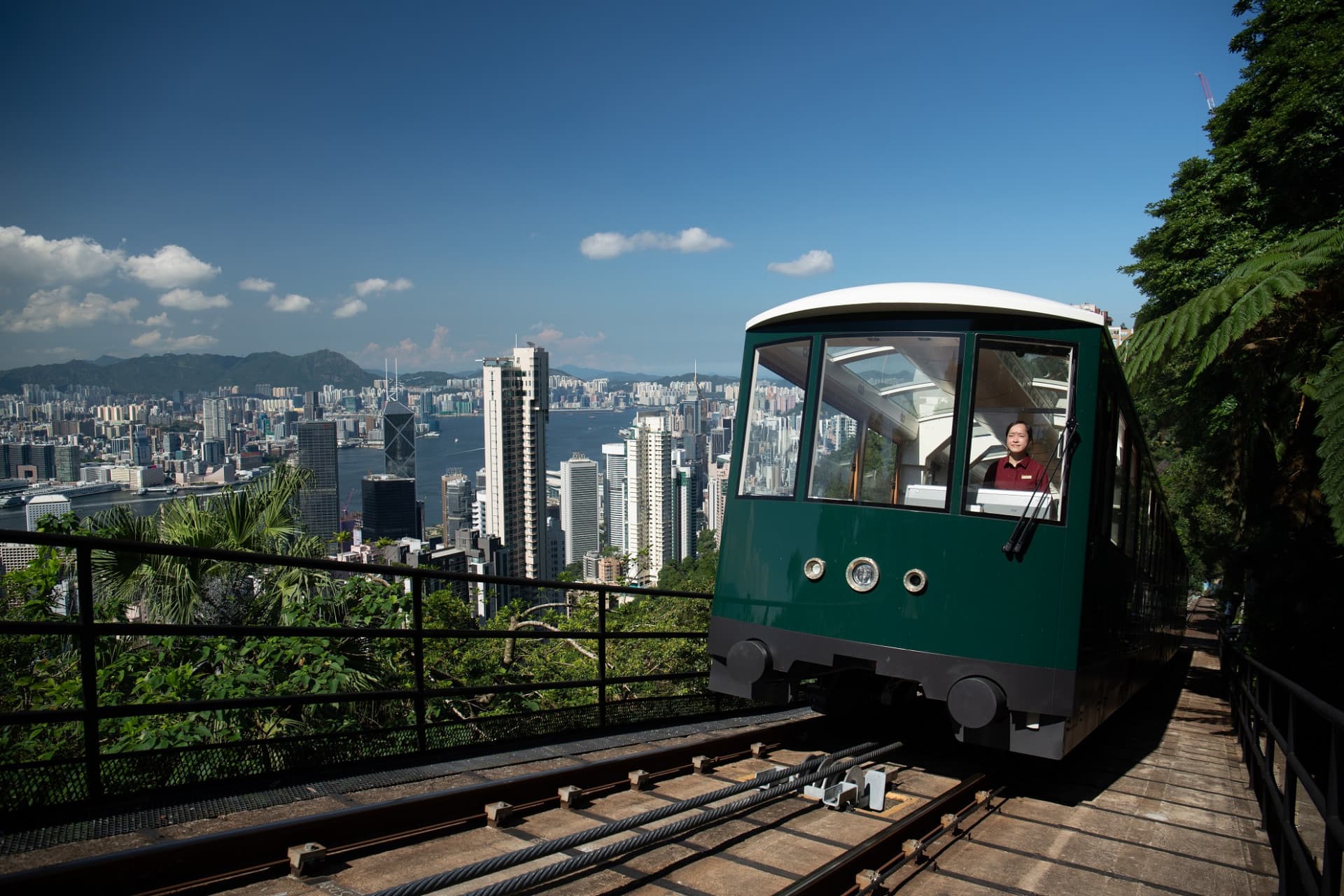 Hong Kong Peak Tram and Sky Terrace 428 Ticket - image 6
